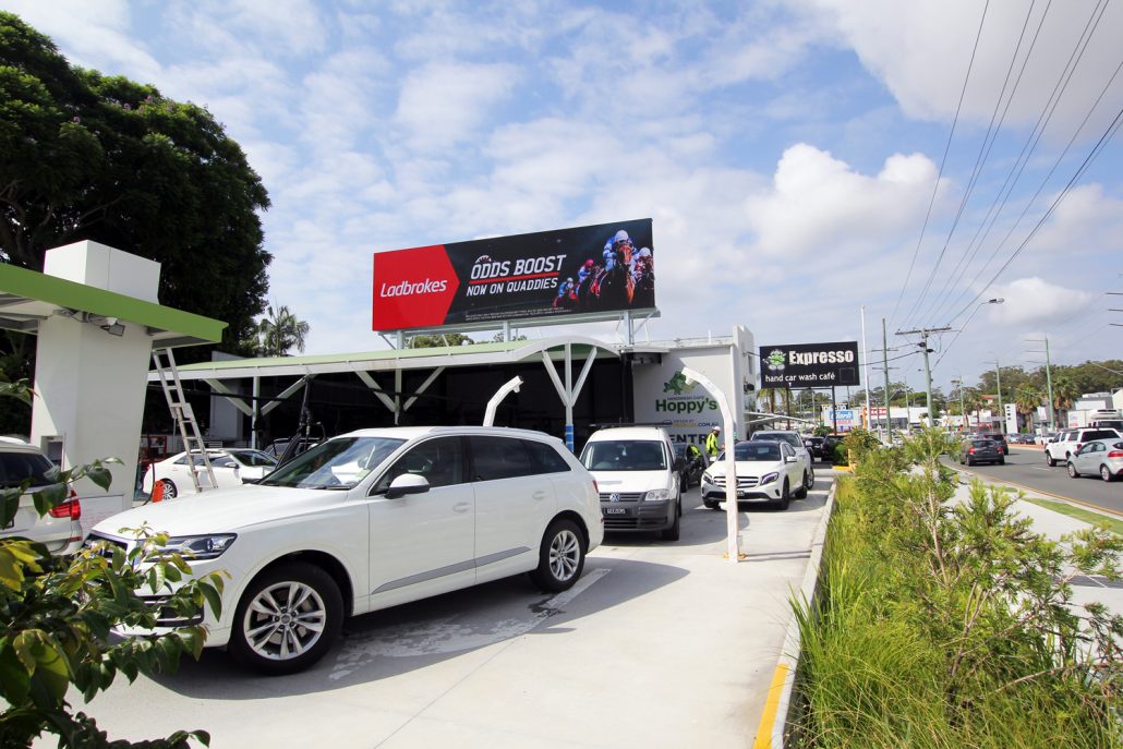 Hoppys Car Wash Digital Billboard Outdoor LED Advertising